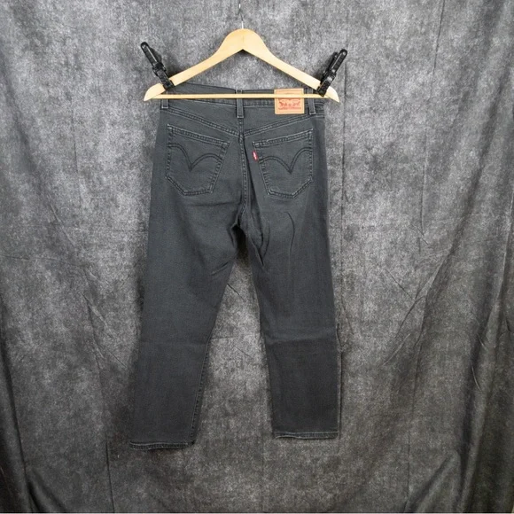 Levi's Women’s Slim Jeans in Charcoal Black - Picture 4 of 11